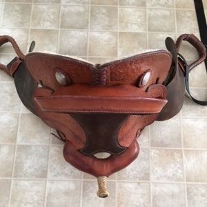 Used 14" Barrel Saddle Made in the USA *EXTRA SHIP